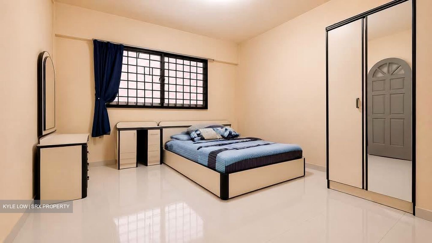 Blk 221 Kovan Green (Hougang), HDB Executive #581896361